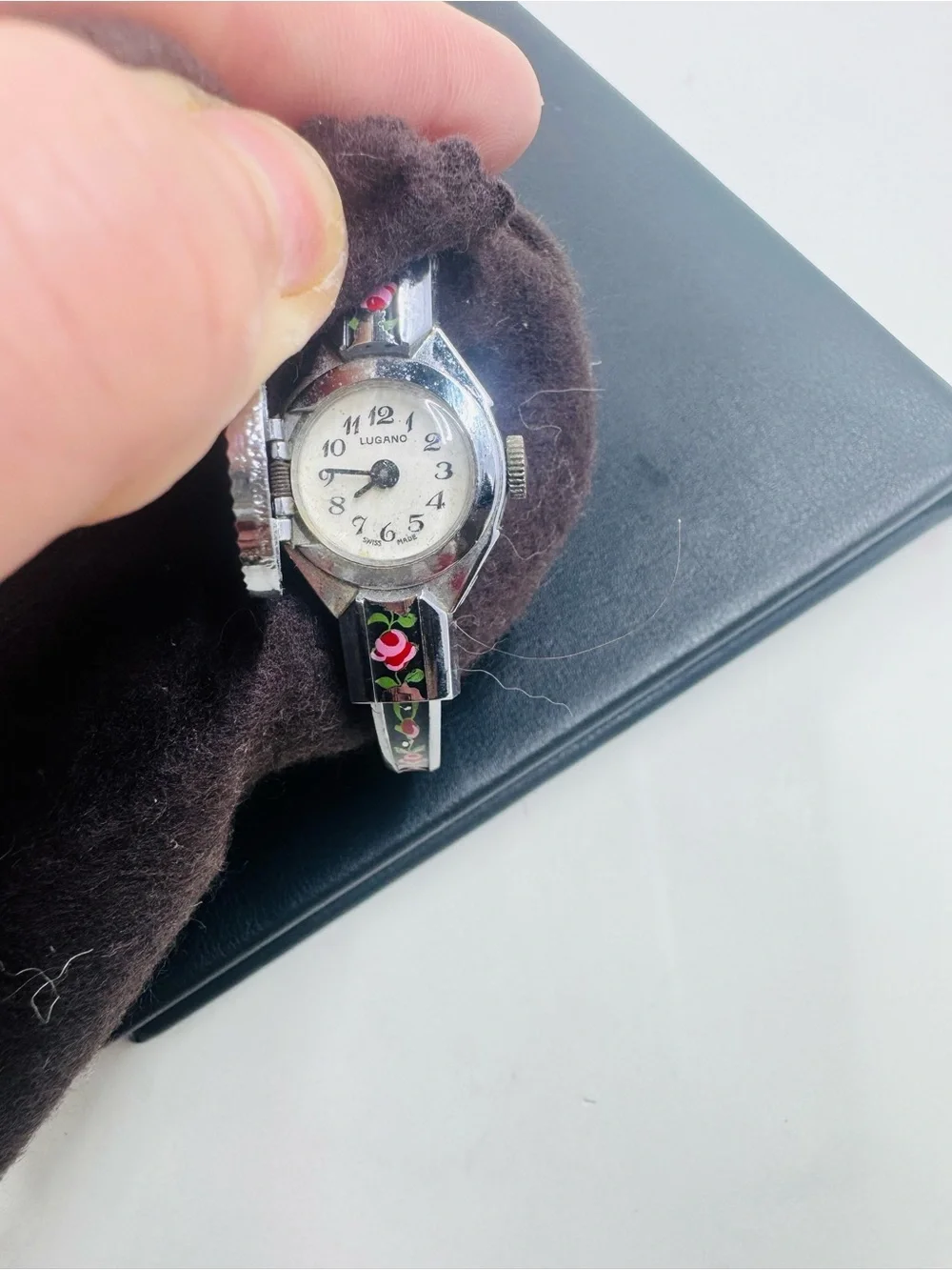Rose Hainpainted Bangle Vintage Quartz Watch